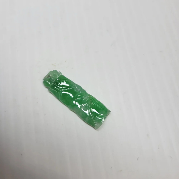 natural grade A jade pendant for  necklace charm - Picture 1 of 10